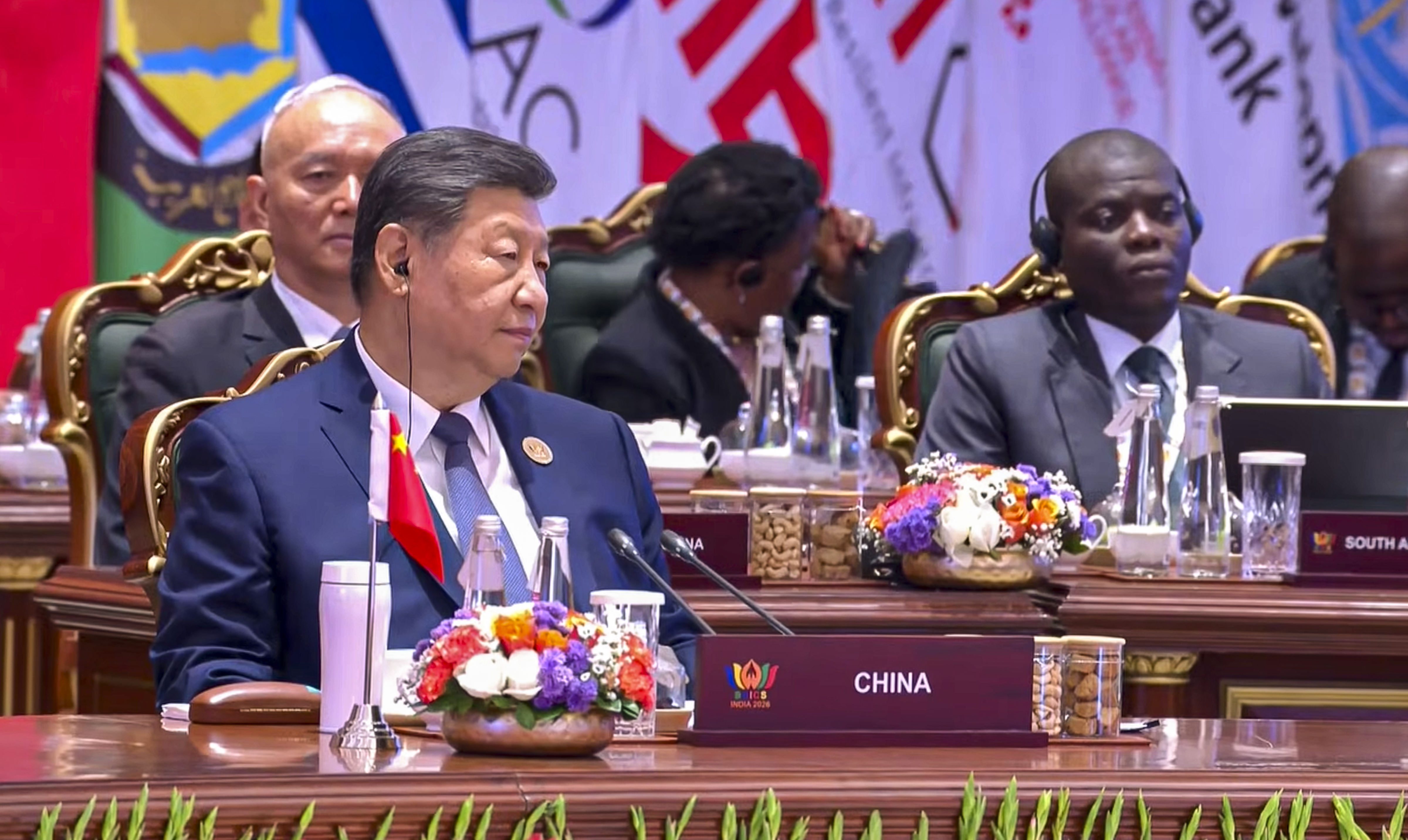BRICS समिट के दूसरे दिन भारत मंडपम में चीन के राष्ट्रपति शी जिनपिंग।