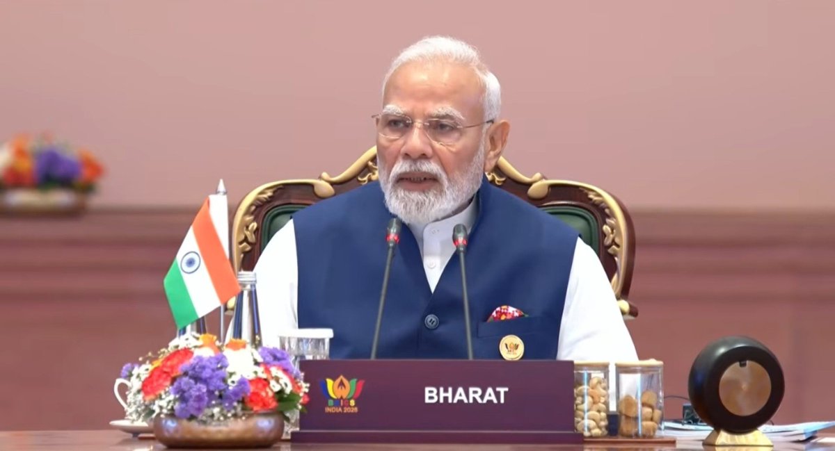 ब्रिक्स फोटो सेशन में जिनपिंग-पुतिन के बीच PM मोदी: भाषण में बोले- टेक्नोलॉजी-मिनरल्स को हथियार बनाना गलत, इससे दुनिया की तरक्की पर असर पड़ेगा media b999e1bc f825 499b b20e 9d6493b1bf4e 1789278233962
