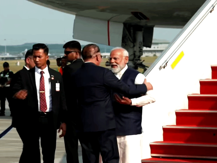 पीएम मोदी इसी साल 8 फरवरी को मलेशिया दौरे पर पहुंचे थे। तब अनवर इब्राहिम उनका स्वागत करने खुद एयरपोर्ट पहुंचे थे।