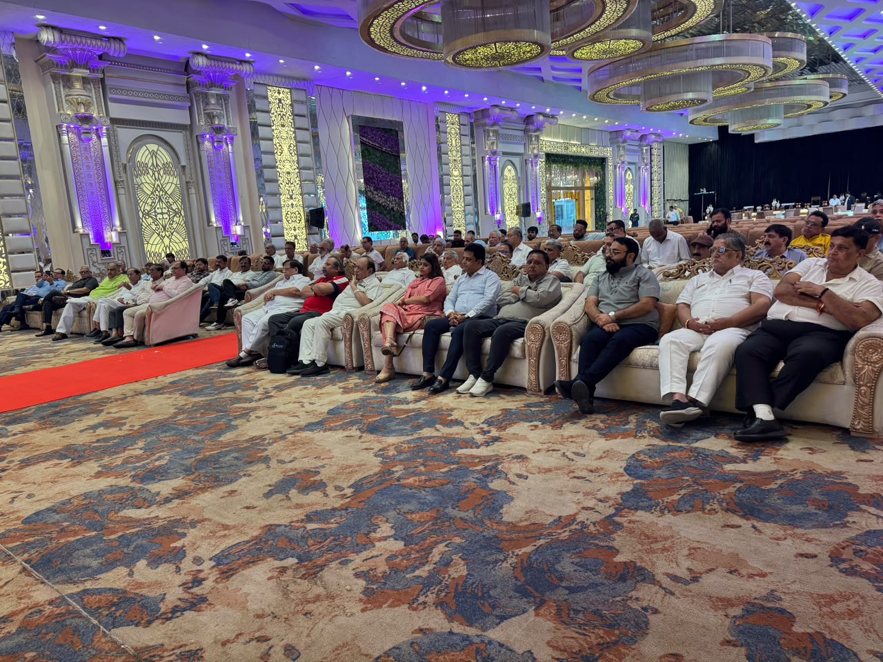 गुरुग्राम में पंचनद स्मारक ट्रस्ट की राज्यस्तरीय मीटिंग में मौजूद ट्रस्टी।