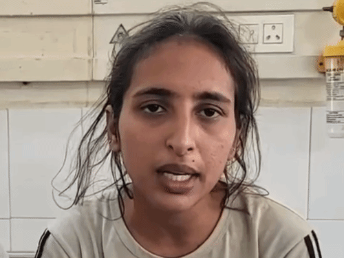 अमनप्रीत कौर ने कहा कि वह 5 महीने की प्रेग्नेंट है।