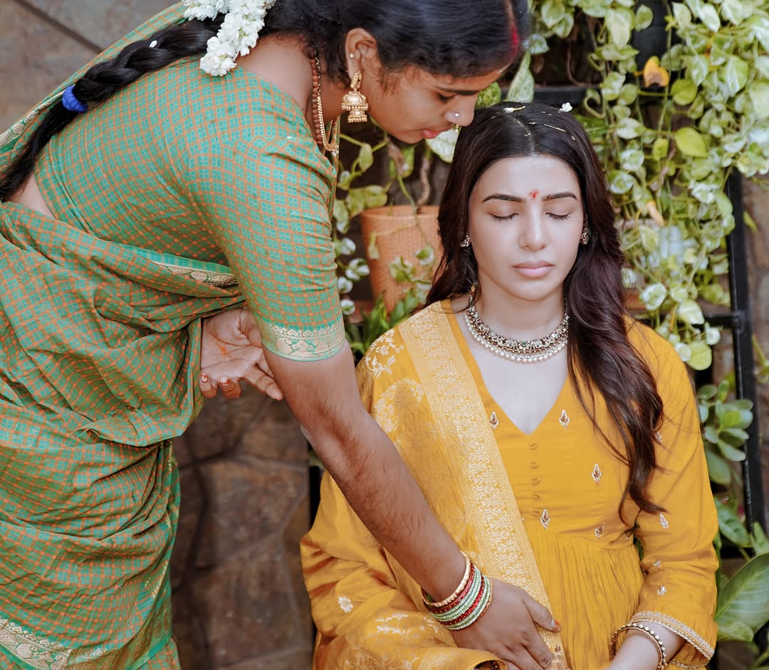 एक्ट्रेस ने सोशल मीडिया अकाउंट इंस्टाग्राम पर इस सेरेमनी की तस्वीरें और वीडियो शेयर किए हैं।