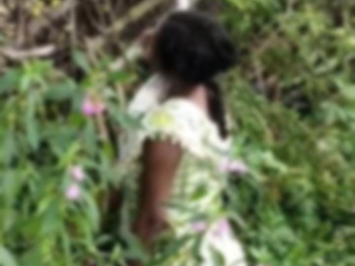बेटे को जन्म देने के बाद मां ने फांसी लगाकर आत्महत्या कर ली।