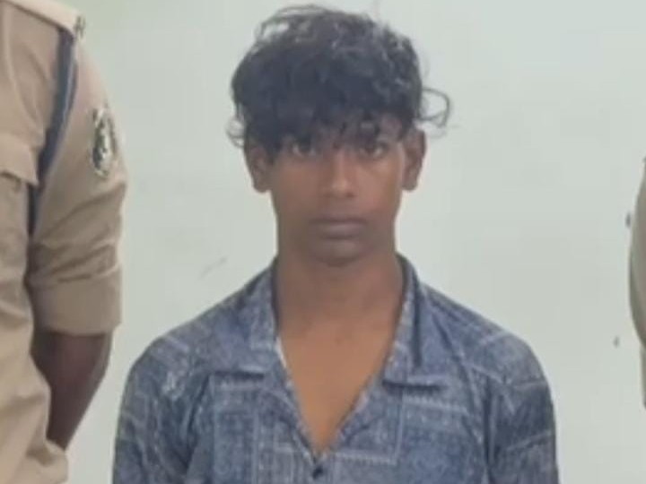 पुलिस ने आरोपी को गिरफ्तार कर न्यायिक रिमांड पर जेल भेज दिया है।