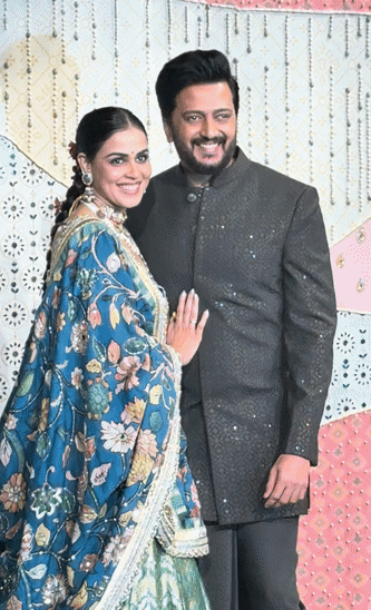 Bollywood Stars at Antilia