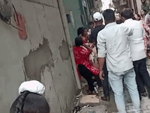 बेटे के जन्म पर करा रहा था हवन, पहली पत्नी का हंगामा; खूब चले लात-घूंसे|पानीपत,Panipat - Dainik Bhaskar