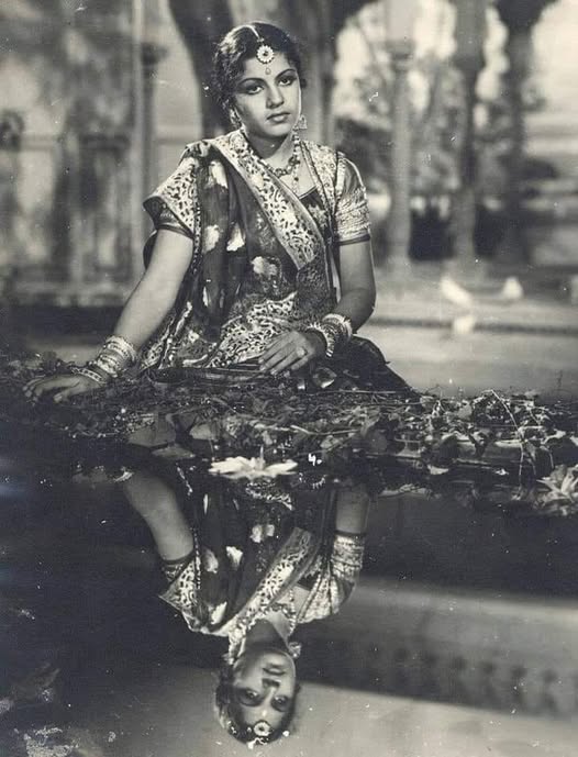 Meera was directed by American filmmaker Ellis R. Dungan.
