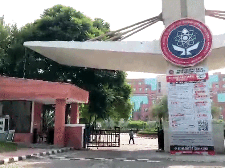 पंजाब टेक्निकल यूनिवर्सिटी के कैंपस में यह मारपीट हुई थी।