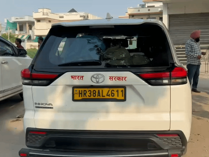 पटियाला में प्रवर्तन निदेशालय की 3 शोरूम में रेड - Dainik Bhaskar