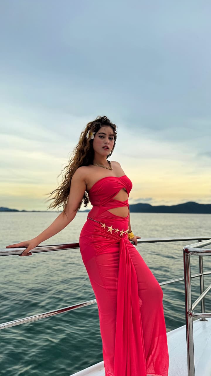 Elite model Naina Parmar will also walk the ramp at this show.