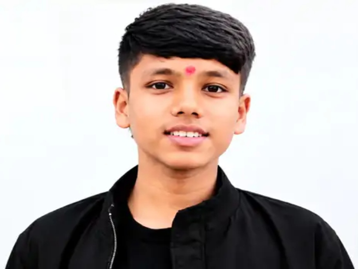 टिकेश साहू क्लास 9th में पढ़ता था।