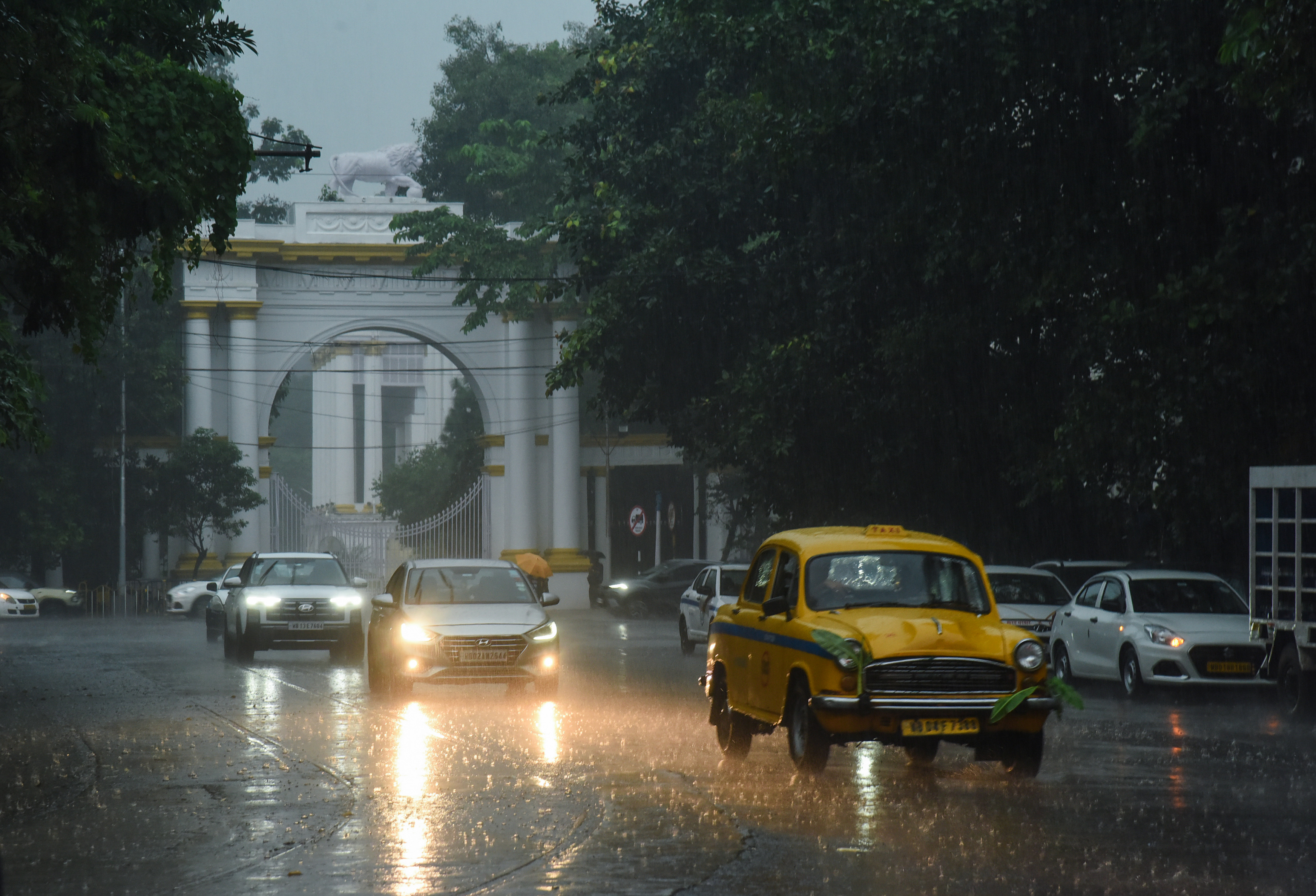 Heavy rain also lashed Kolkata, the capital of West Bengal, on Thursday, causing darkness to descend during the day.