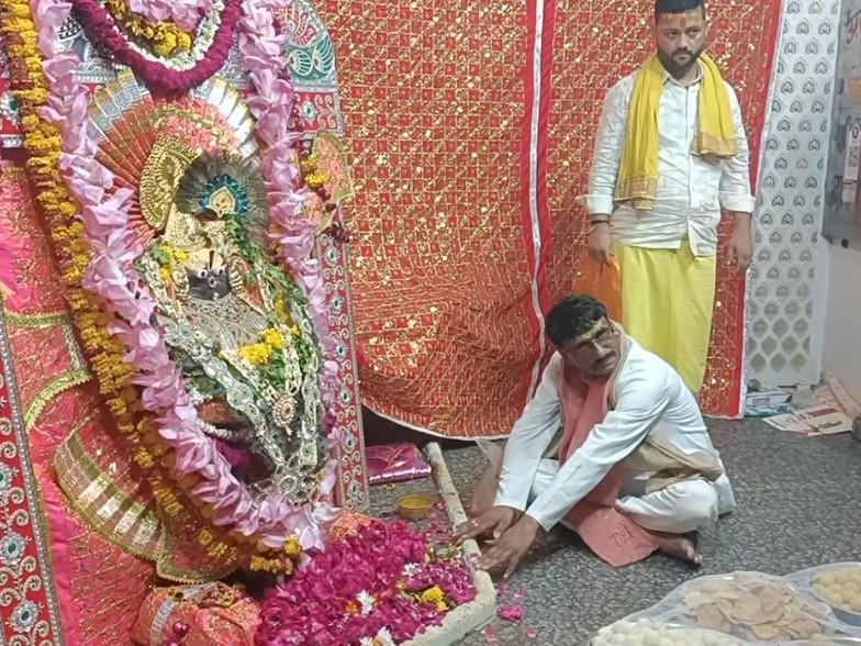 Govardhan Assembly Election | SP Candidate Goldy Bhaiya Giriraj Visit
