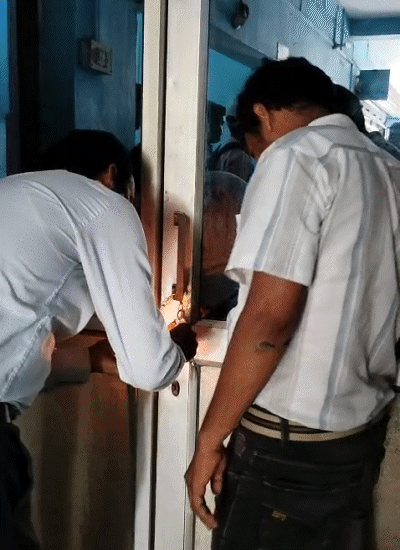 अस्पताल को किया गया सील।