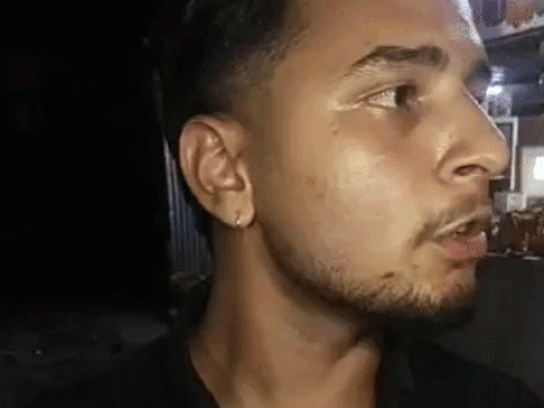 मामले की जानकारी देते हुए साहिल।