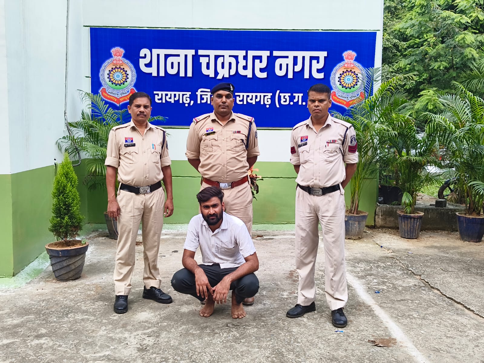 पुलिस ने आरोपी को गिरफ्तार कर जेल भेजा।