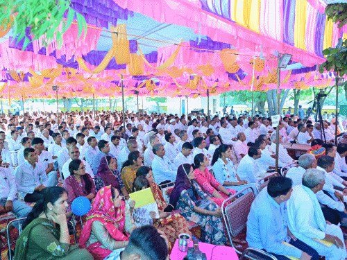 65वें जिला शैक्षिक सम्मेलन में जुटे हजारों, मजबूत शिक्षा व्यवस्था पर दिया जोर