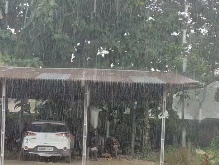खगड़िया में शुक्रवार शाम बारिश हुई।