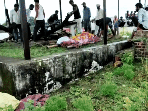 2 महीने पहले सबसे छोटे भाई की हार्ट अटैक से गई थी जान|झालावाड़,jhalawar - Dainik Bhaskar