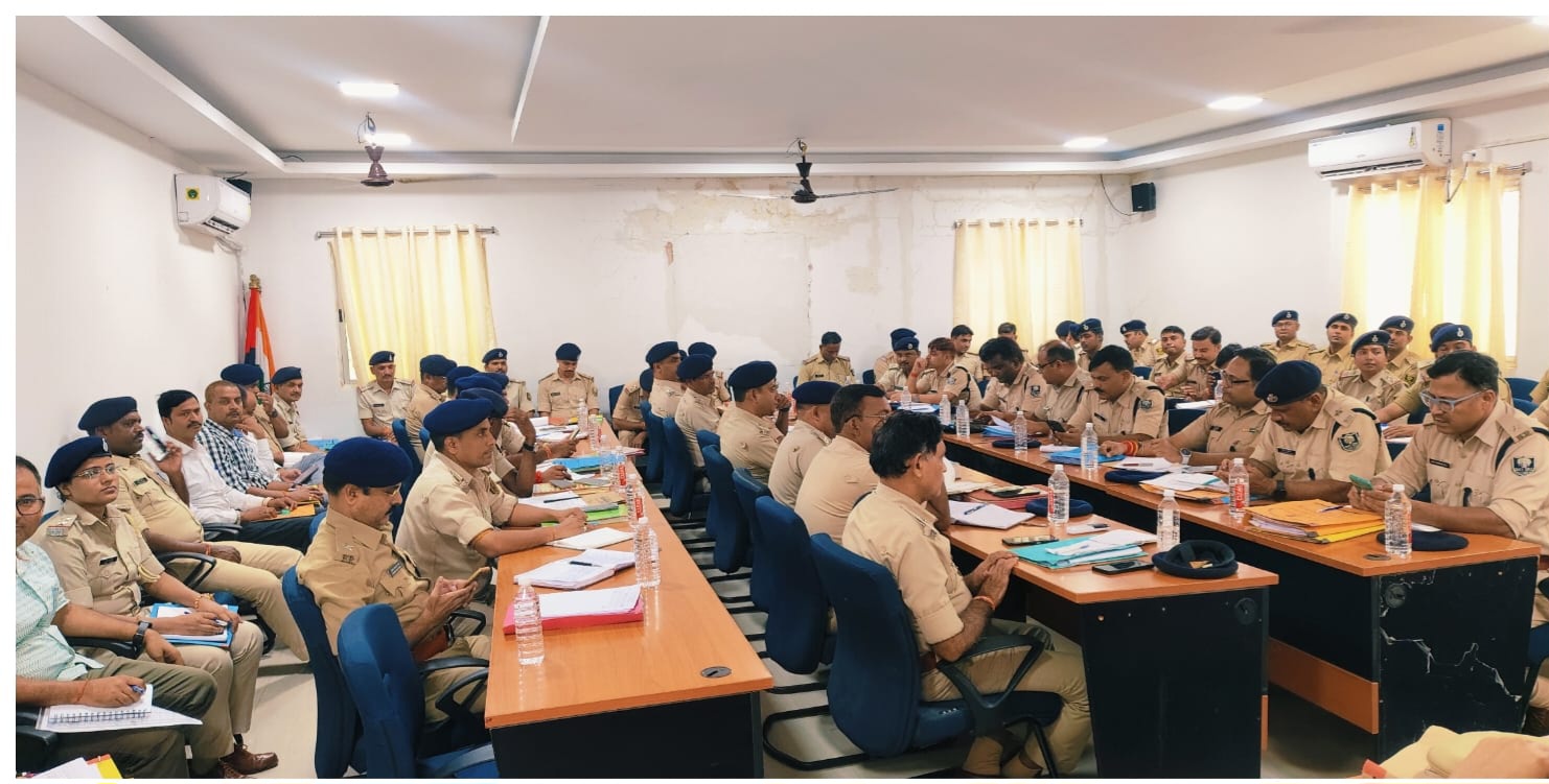 18 पुलिस पदाधिकारी का तबादला किया गया है।