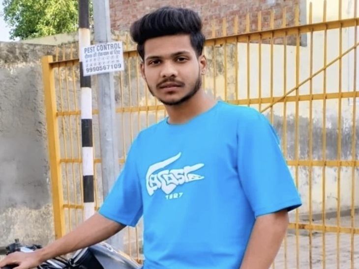 फरीदाबाद में पिकअप ने मारी टक्कर, बाथरूम करने के लिए रोकी थी गाड़ी|फरीदाबाद,Faridabad - Dainik Bhaskar