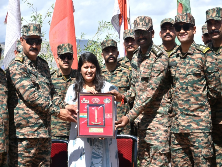 सेना की तरफ से पार्वती जांगिड़ के इस पहल के लिए विशेष प्रशस्ति-पत्रों से सम्मानित किया गया।