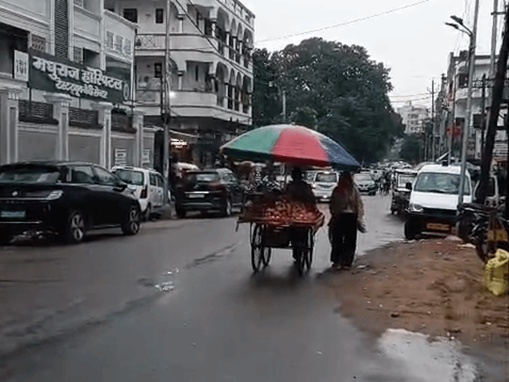 कानपुर में रविवार सुबह हल्की बूंदाबांदी हुई।