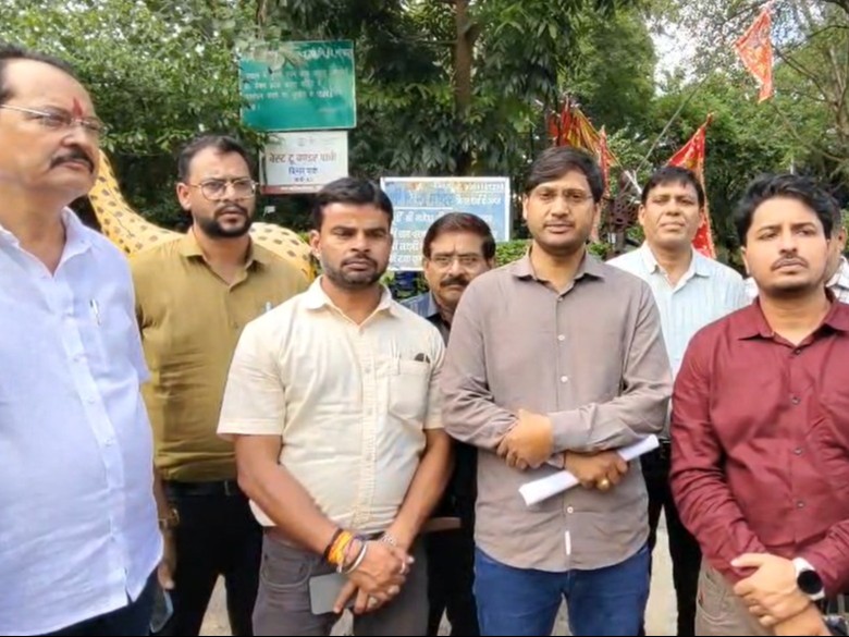 मुफ्त रजिस्ट्री कराने अफसरों ने जब्त कराए पटवारियों के मोबाइल, नौकरी छीनने की धमकी|भोपाल,Bhopal - Dainik Bhaskar