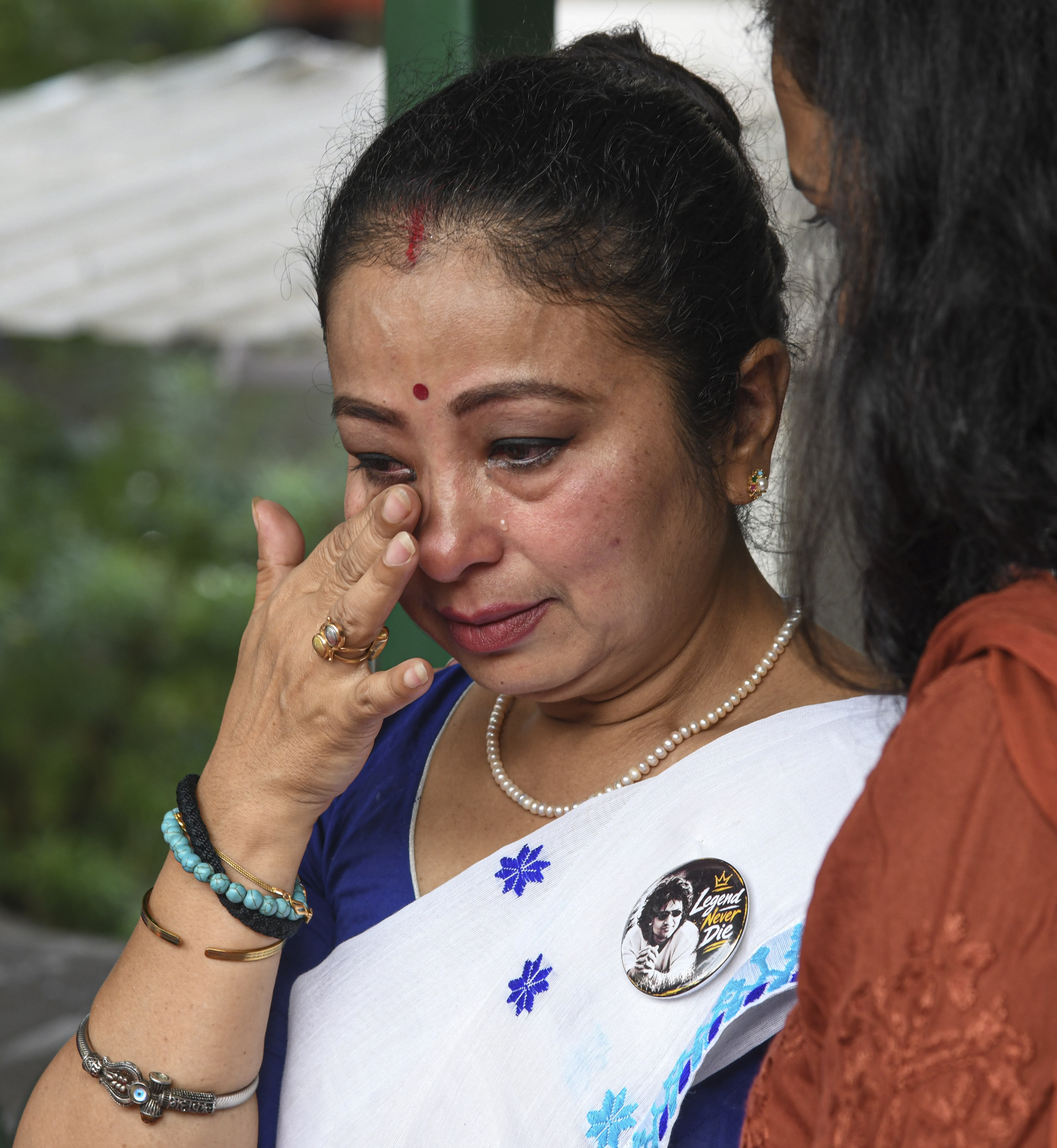 Zubeen Garg's wife became emotional on his death anniversary.