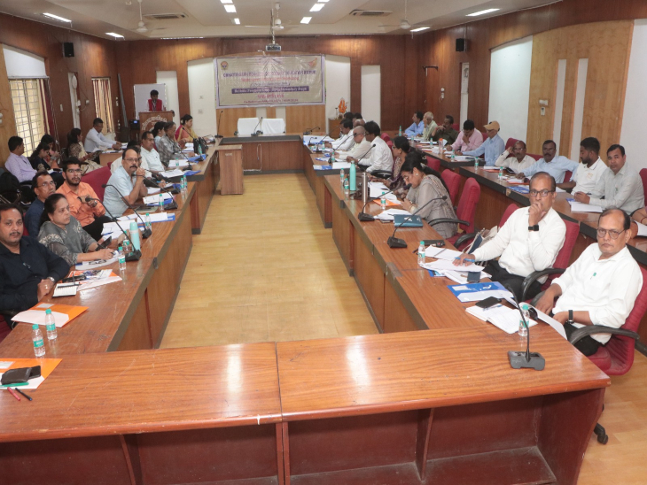 कार्यशाला में अधिकारियों को बताया गया कि राष्ट्रीय शिक्षा नीति 2020 के तहत बच्चों के सर्वांगीण विकास पर जोर दिया गया है।