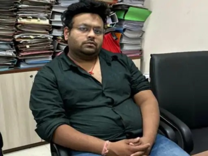 अमन अग्रवाल अगस्त्य इंटरप्राइजेस के संचालक हैं, जिनके खिलाफ केस दर्ज हुआ है। - Dainik Bhaskar