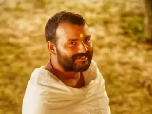 शोभिनव सत्या.