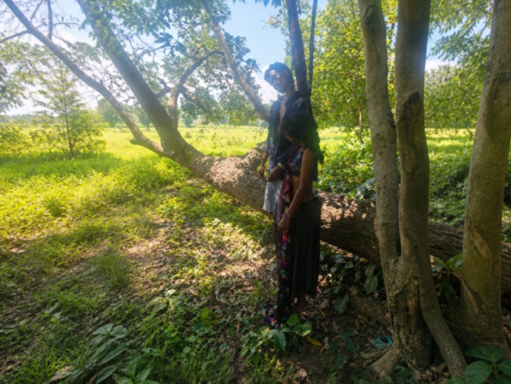 सुबह घर से गायब मिले तो परिजन तलाश में निकले