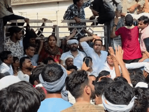 एक वोट खारिज होने के लेकर विवाद हो गया।