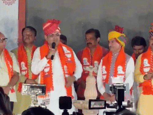 सीएम ने कहा-सरकार ने कई साल से अधूरी योजनाओं को पूरा किया।