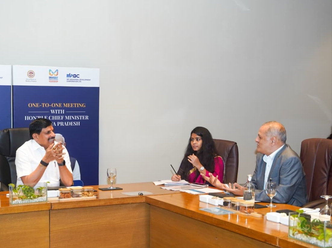 CM ने उद्योगपतियों से किया वन-टू-वन, कहा- जमीन सरकार उपलब्ध कराएगी|भोपाल,Bhopal - Dainik Bhaskar