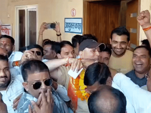 40 वोट मिले; कांग्रेस की ममता सैनी को 24 वोट मिले, एक निरस्त हुआ|अलवर,Alwar - Dainik Bhaskar