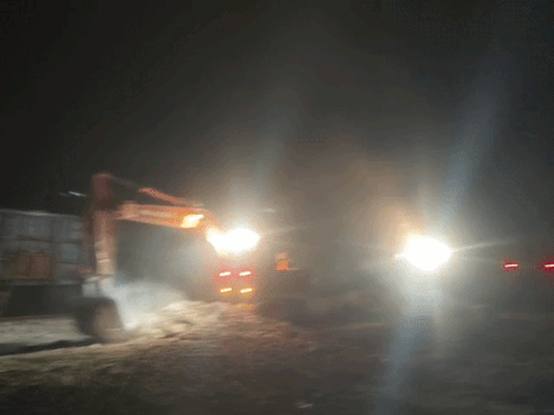 रेलवे की ओर से ट्रांसपोर्ट सिस्टम को डेवलप कर नए माल ग्राहकों को जोड़ने का प्रयास किया जा रहा है।