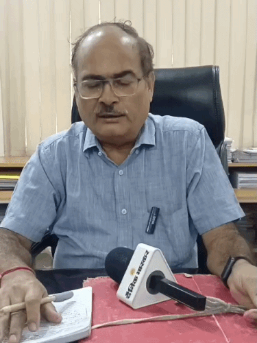 रजनीकांत मिश्रा, मुख्य अभियंता मेरठ शहर।