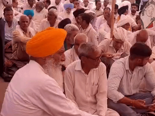कुरुक्षेत्र में कल इसी रास्ते ऊपर चढ़े थे किसान; आज भी जाम लगा सकते हैं|कुरुक्षेत्र,Kurukshetra - Dainik Bhaskar