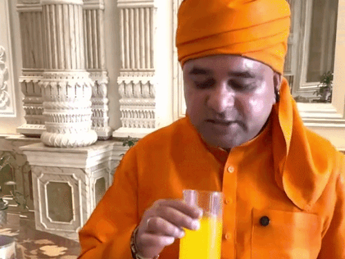 सोशल मीडिया पर आयुर्वेदिक जूस के विज्ञापन में नजर आए तिजारा विधायक महंत बालकनाथ।