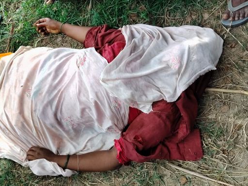 गन्ने के खेत के पास सलमा का शव मिला।