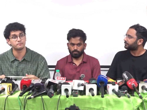 CJP फाउंडर अभिजीत दीपके, प्रवक्ता सौरभ दास और आशुतोष रांका ने दिल्ली में प्रेस कॉन्फ्रेंस की। - Dainik Bhaskar