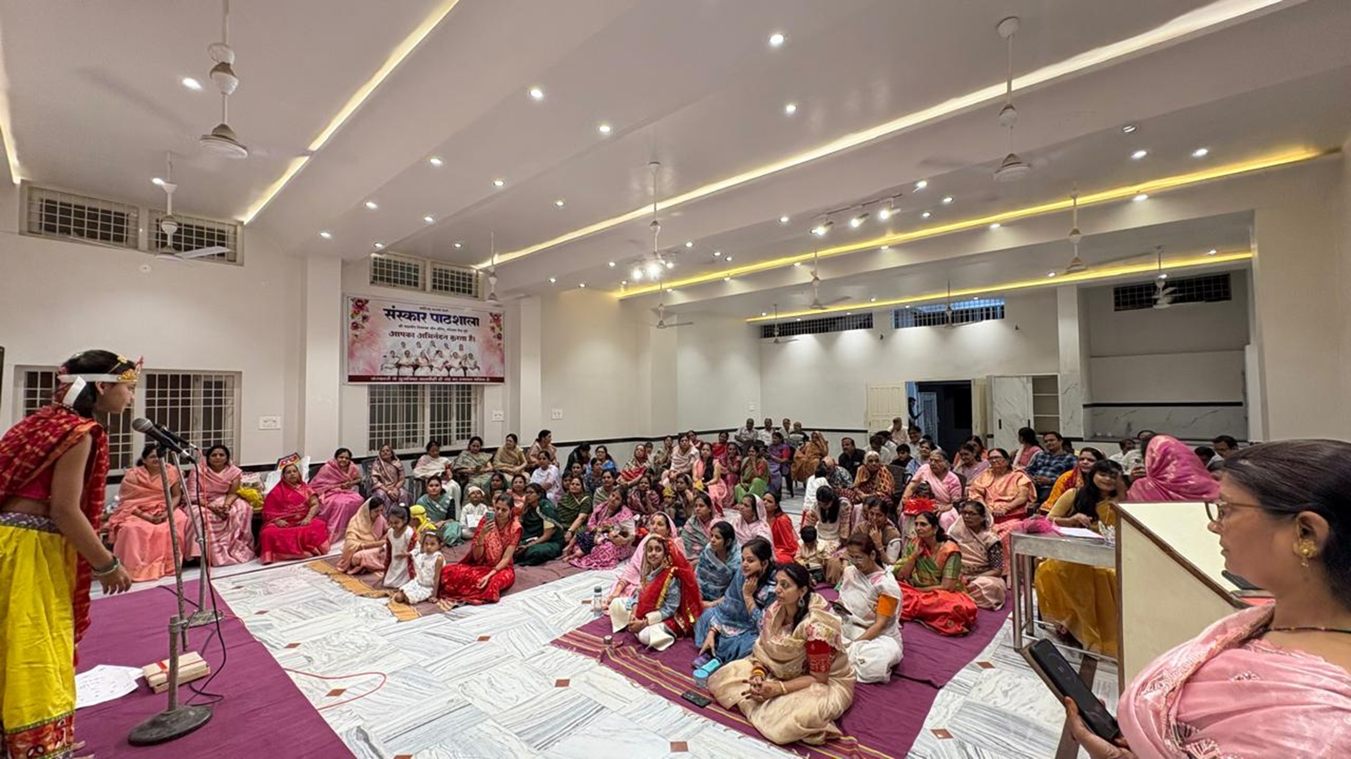 संस्कृति व इतिहास सजीव हुए : कोई ब्रह्मचारिणी बनी तो कोई बना राजा|दुर्ग-भिलाई,durg-bhilai - Dainik Bhaskar