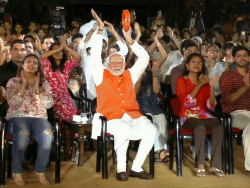 इवेंट में भजन गायकों ने हिंदी के साथ गुजराती भजन भी गाए।