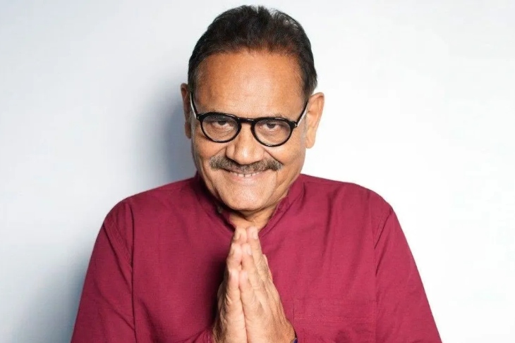 मुश्ताक खान आखिरी बार फिल्म कोकीन में नजर आए थे। यह फिल्म 5 सितंबर 2026 को रिलीज हुई थी।