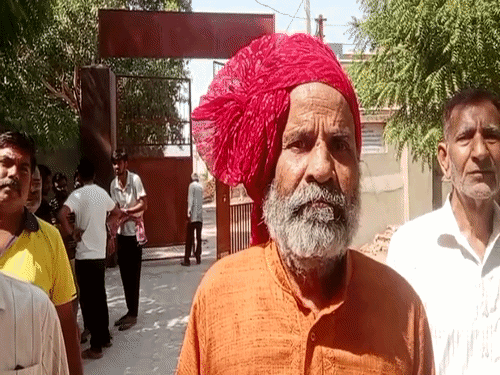 राजेन्द्र प्रसाद जोशी ने कहा-कि अंतिम यात्रा में पत्नी को दुल्हन की तरह विदाई दी गई।