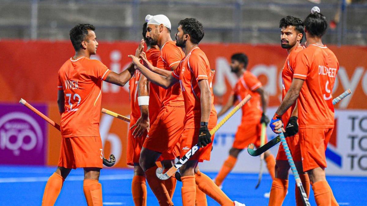 पुरुष हॉकी टीम इस टूर्नामेंट में अब तक एक भी मैच नहीं हारी है।
