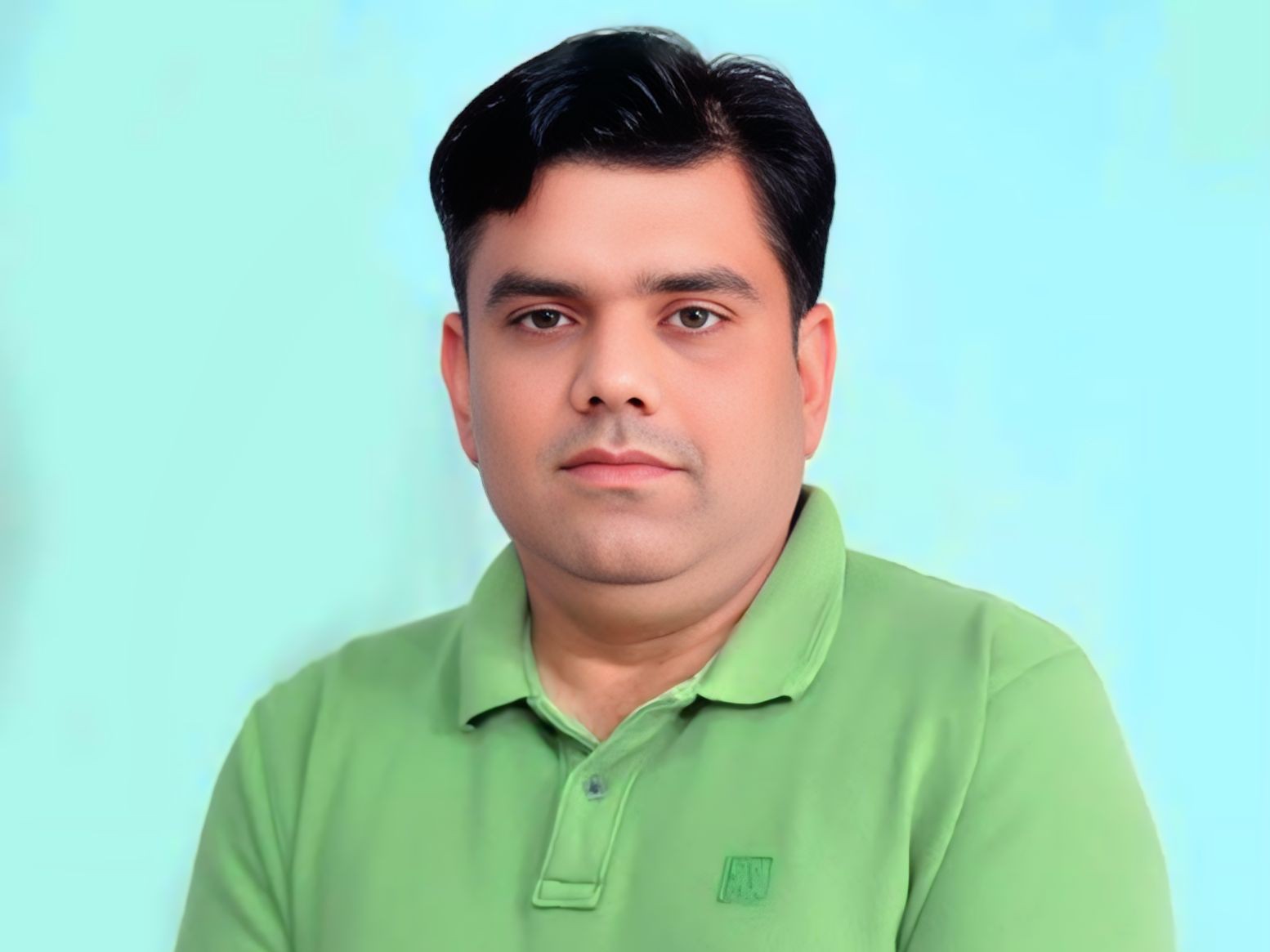नीचे लटकी बिजली लाइन से ग्रामीण परेशान, 29 सितंबर तक समाधान की मांग।