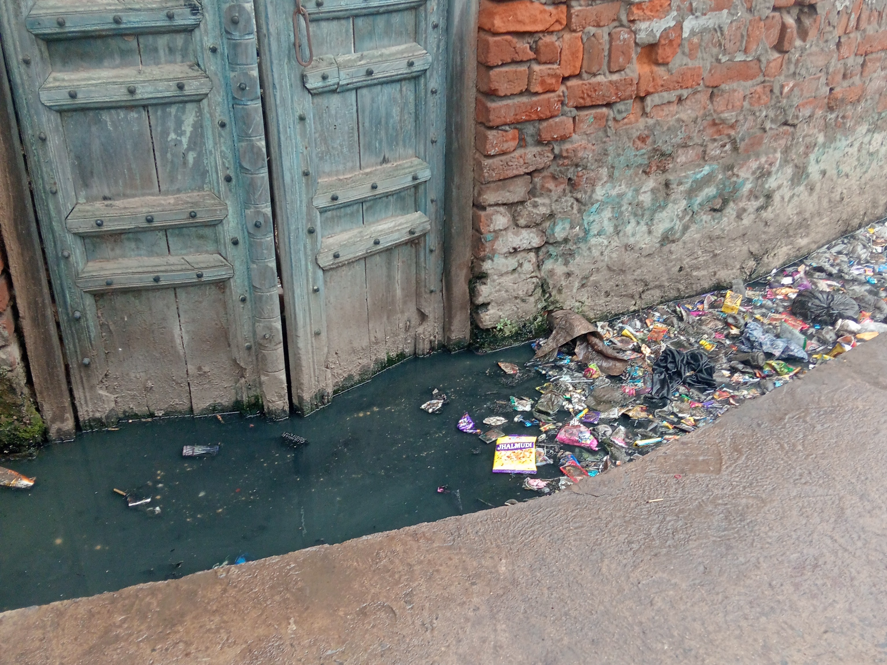 Aligarh Ward 77 Drainage Crisis | Residents Facing Sewer Water Inflow